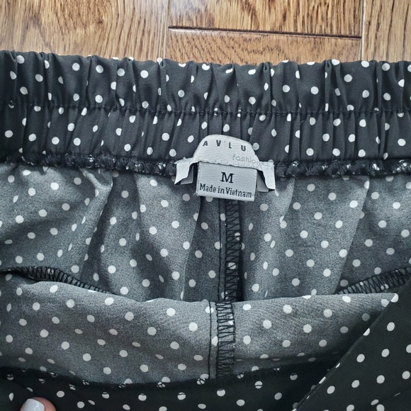 Vintage Poka Dot Black Ruffle Shorts - Picture 3 of 5